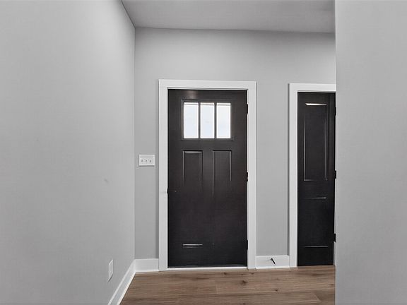 4th image of 1260 Melody Ave
