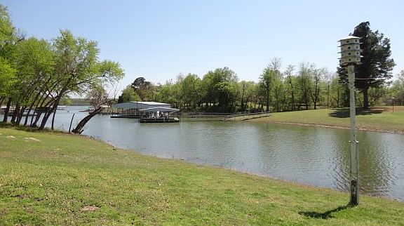 4th image of 168 Lakeview Dr