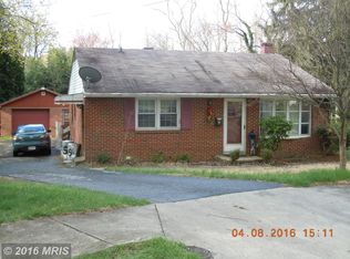 5 Eastgate Ct, Owings Mills, MD 21117