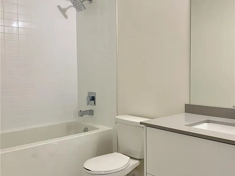 330 Richmond St W #1806 — Photo 7