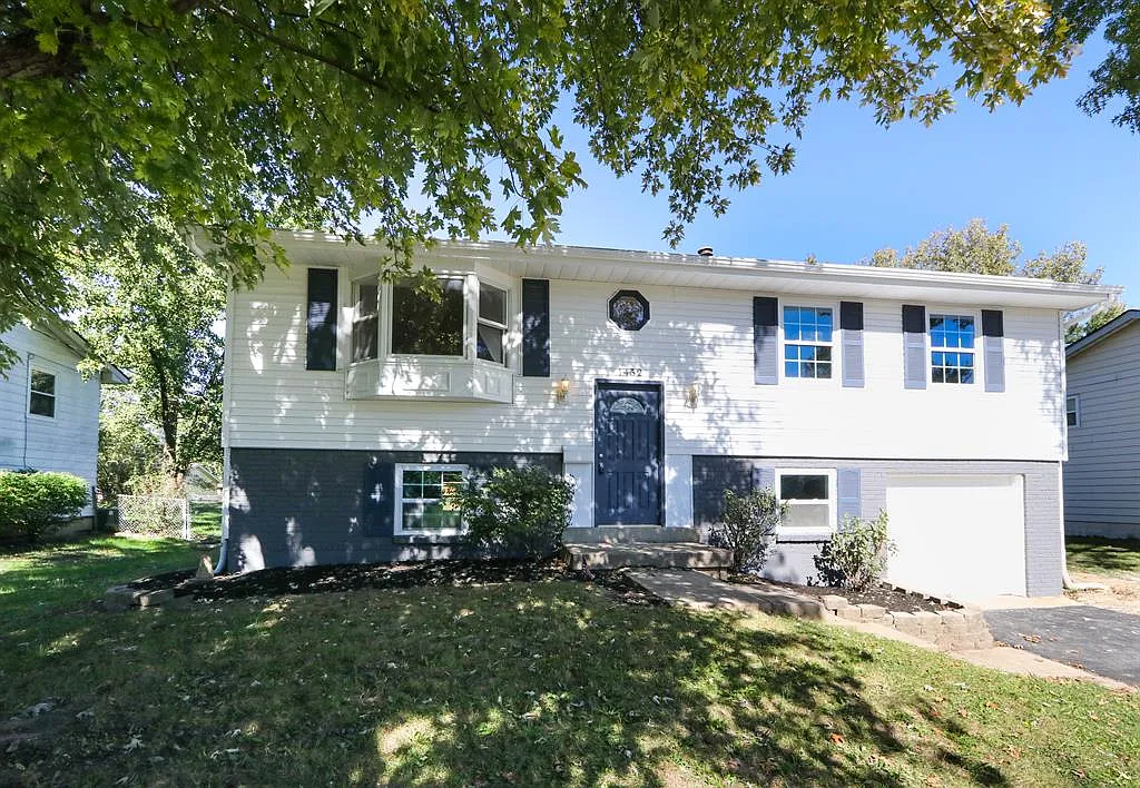 1452 Windsong Ct photo 1