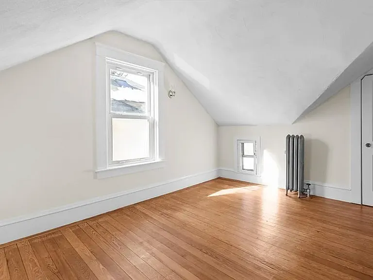 61 Armington St — Photo 7