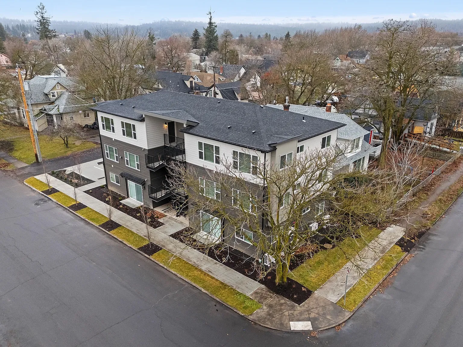 Cannon Apartments — Photo 4