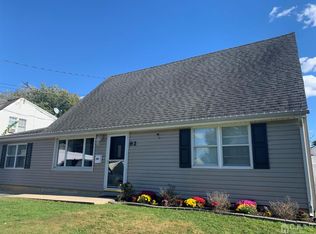 82 Boulevard W, Keyport, NJ 07735