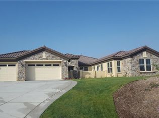 3084 Tiffany Ln, Colton, CA 92324
