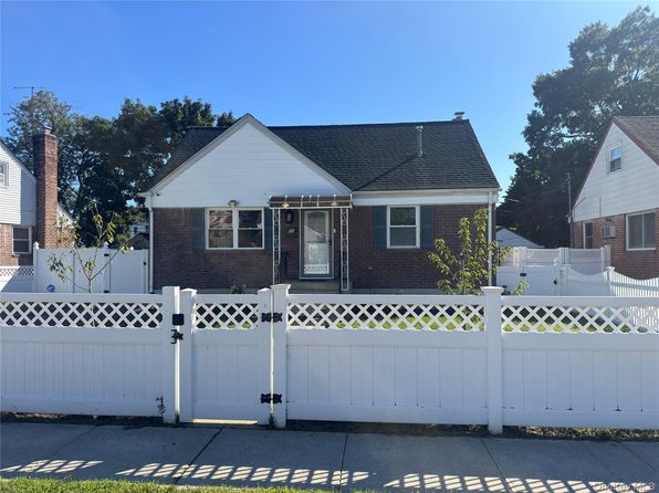 26 Circle Dr