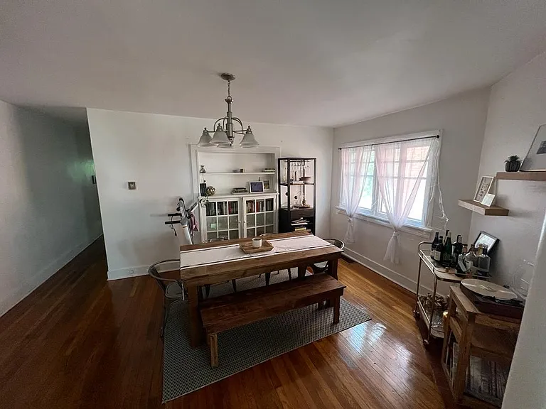616 Worth St #1 — Photo 7
