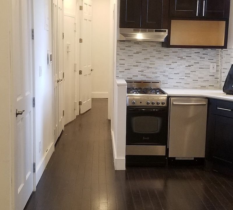 1st image of 611 E 11th St #2AA