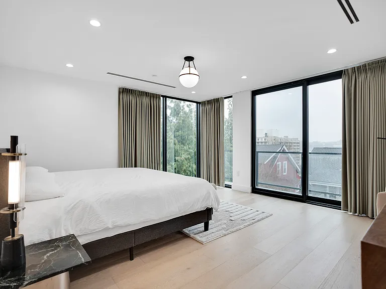 7 Adelaide Pl — Photo 16