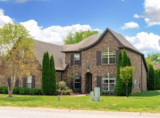 1021 Dillon Ln, Gallatin, TN 37066