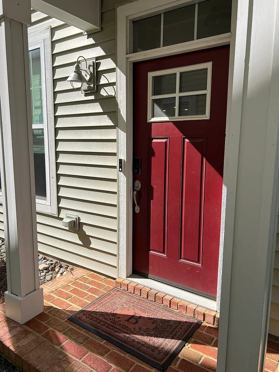 Side entry front door - 8325 Highland St