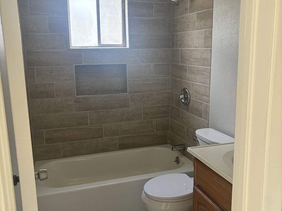 1st image of 15227 Heron Park Dr