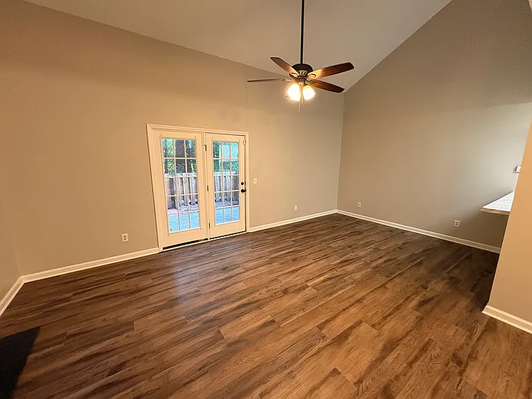 5120 Lamppost Cir — Photo 7
