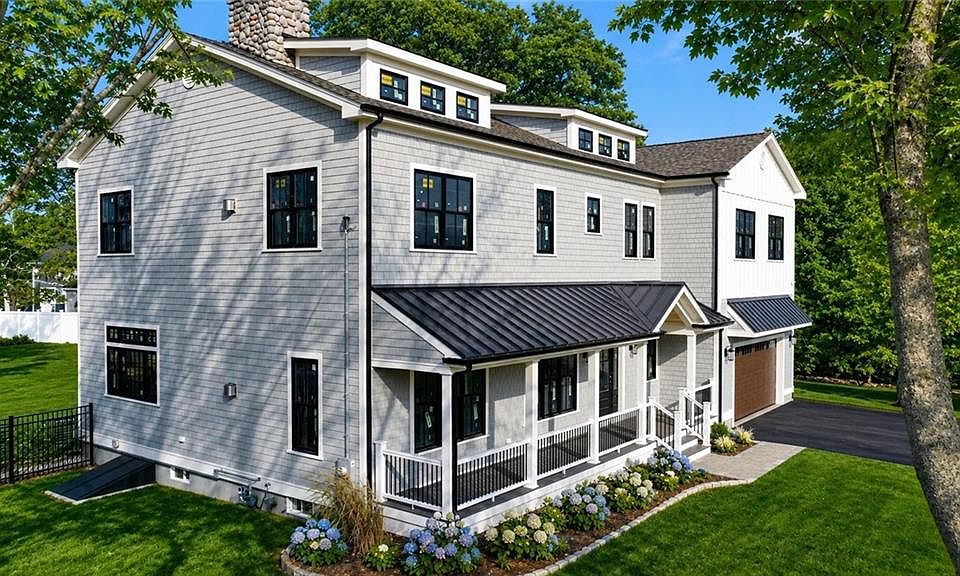 1st image of 980 Green End Ave