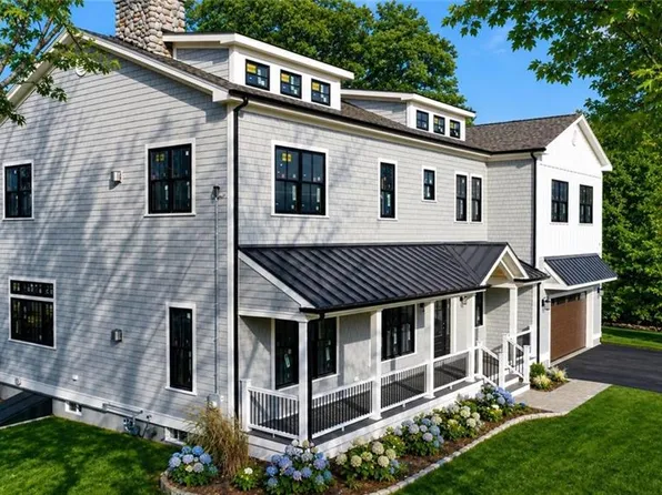 980 Green End Ave, Middletown, RI 02842