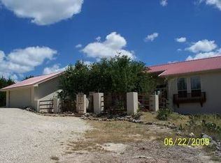 1094 Lake Ridge Rd, Kerrville, TX 78028