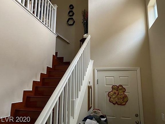 4th image of 1618 Meno Peak St