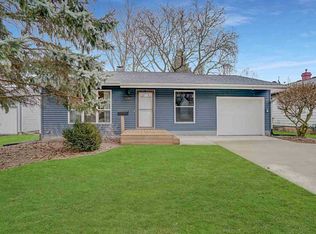 1809 Golden Oak Ln, Madison, WI 53711