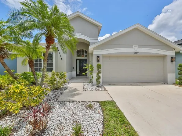 5119 Clover Mist Dr, Apollo Beach, FL 33572