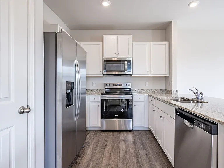 1005 N 2nd Ave NW #1 — Photo 8