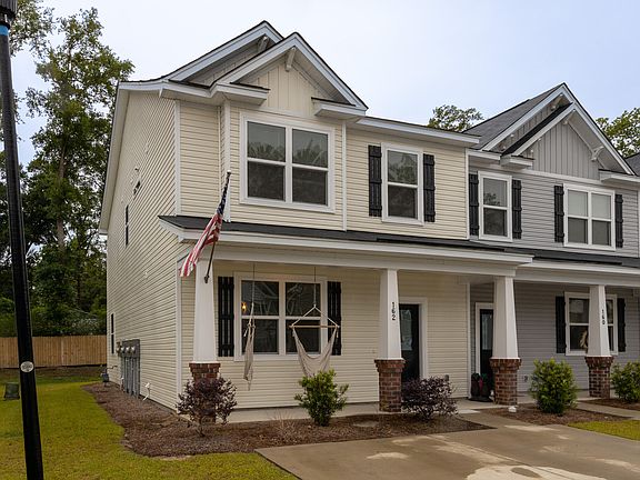 2nd image of 162 Spencer Cir