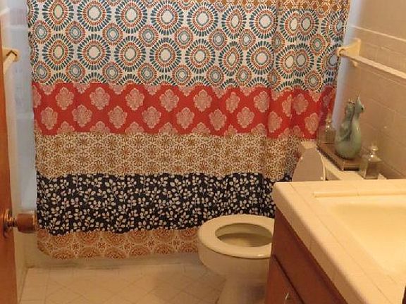 5th image of 924 S 20th St #3