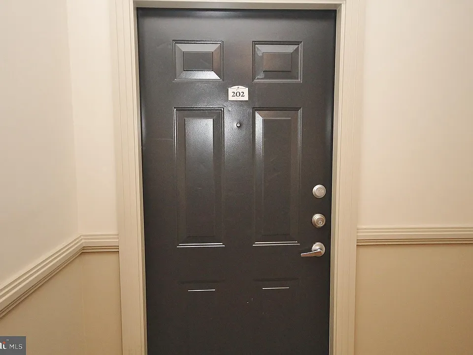 9486 Virginia Center Blvd #202