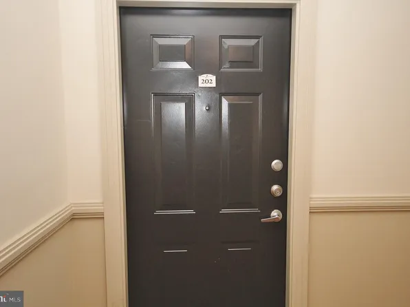 9486 Virginia Center Blvd Unit 202, Vienna, VA 22181