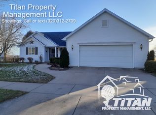 1701 E Wyndmere Dr, Appleton, WI 54913