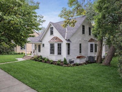 101 Center St, Excelsior, MN, 55331