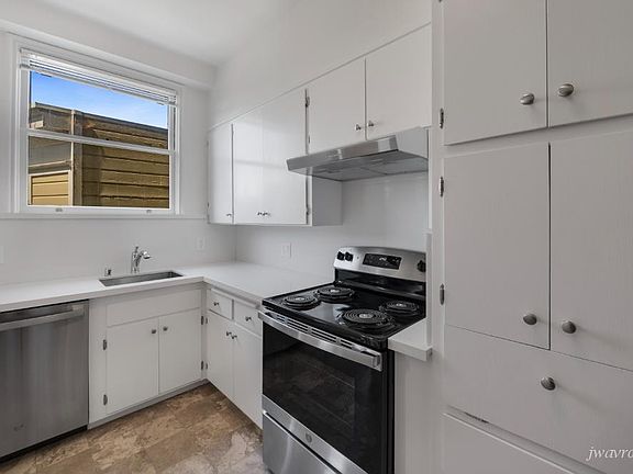 4th image of 2201 Pacific Ave APT 306
