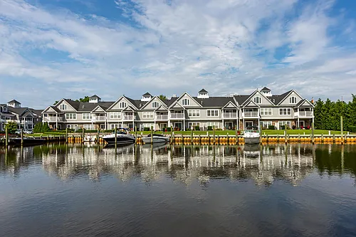 100 Schmeelk Pl Photo 1