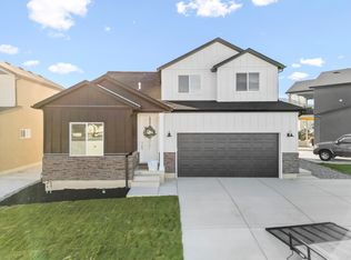 5410 N Lindbergh Ln, Eagle Mountain, UT 84005