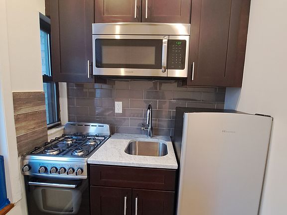 4th image of 216 W 100th St APT 1016