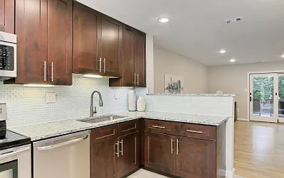 2045 Wethersfield Ct #1 — Photo 8