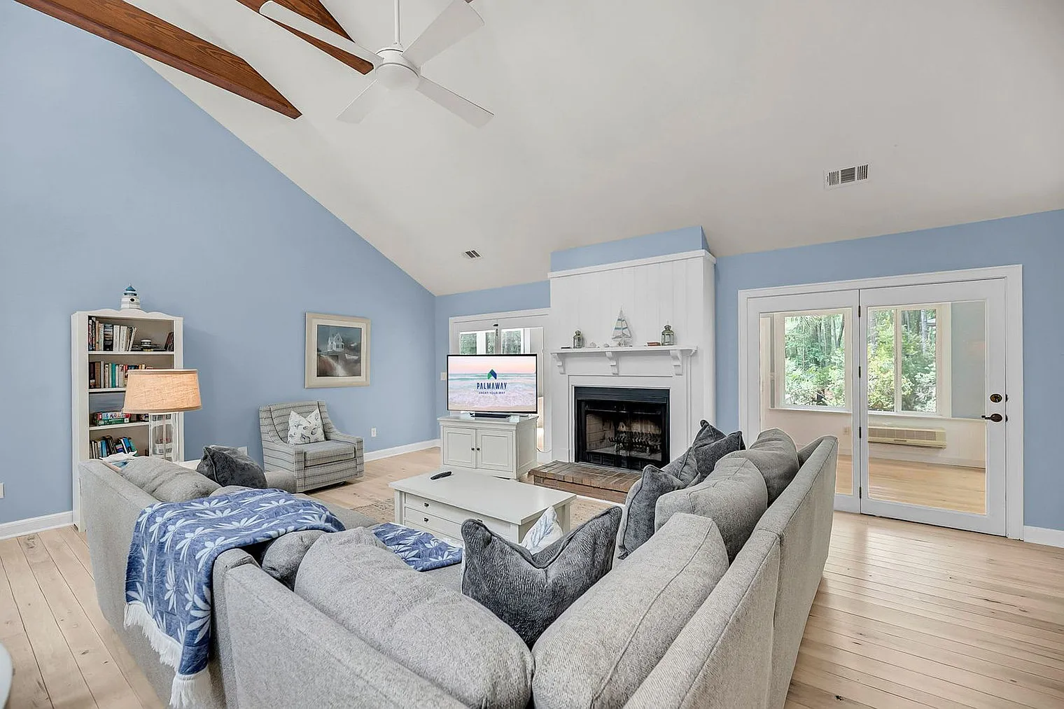 4 bed, 4.0 bath, 2992 sqft, $5,684 — Photo 3