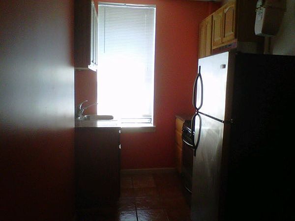 3BDRM1675KITCHEN