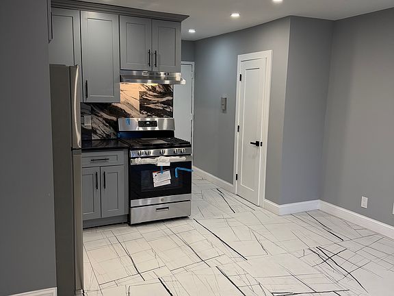 3rd image of 16915 89th Ave APT 3D