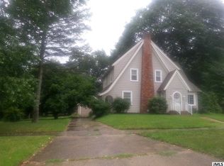 807 Brighton Rd, Jackson, MI 49203