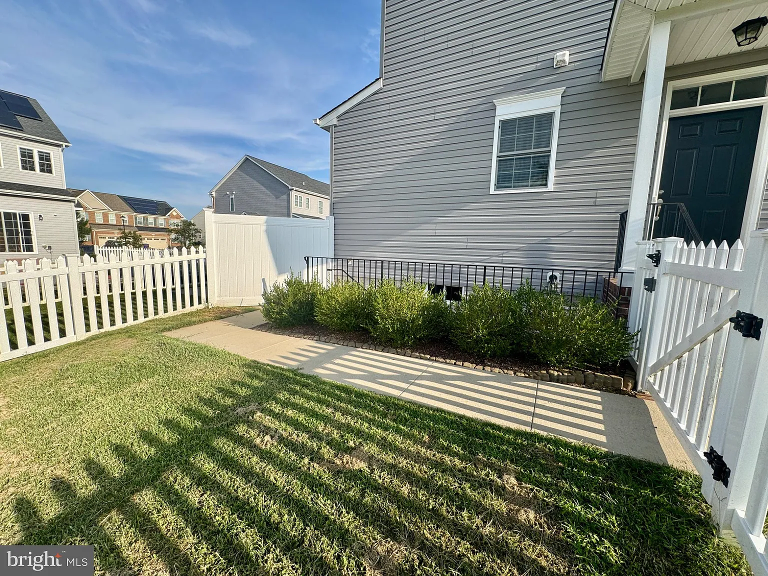1 bed, 1.0 bath, 2669 sqft, $1,500 — Photo 2