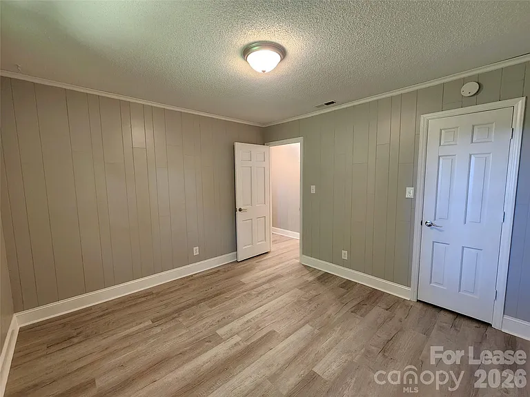 3340 Silver Stream Rd — Photo 16