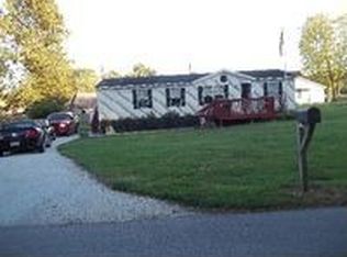 2483 Montana Ave, Hurricane, WV 25526