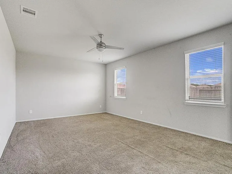 20509 Vaughn Forest Ct — Photo 9