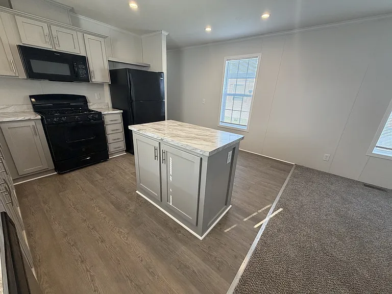 38000 Le Chateau Blvd #144 — Photo 4