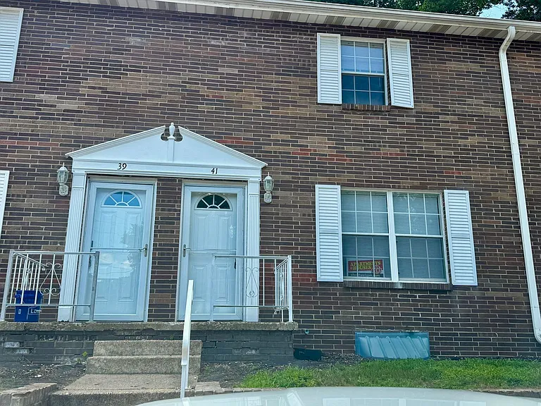 41 Campbell Dr — Photo 2