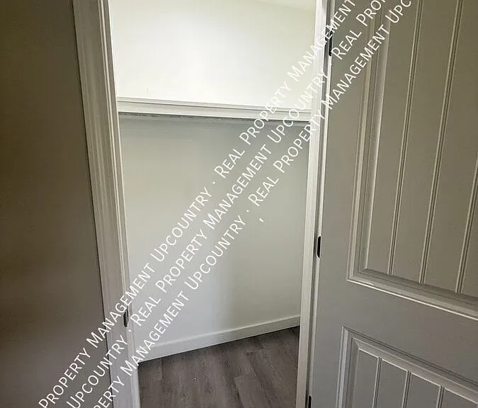 499 Textile Rd — Photo 9
