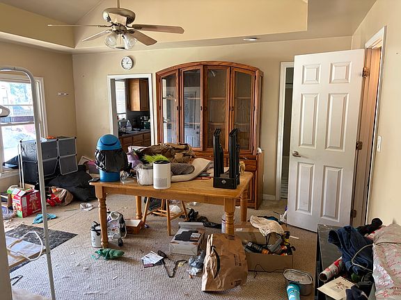 4th image of 624 S Water St