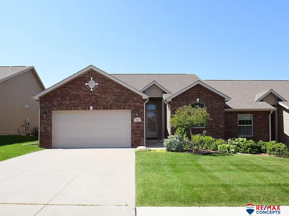 7605 Phares Dr, Lincoln, NE 68516