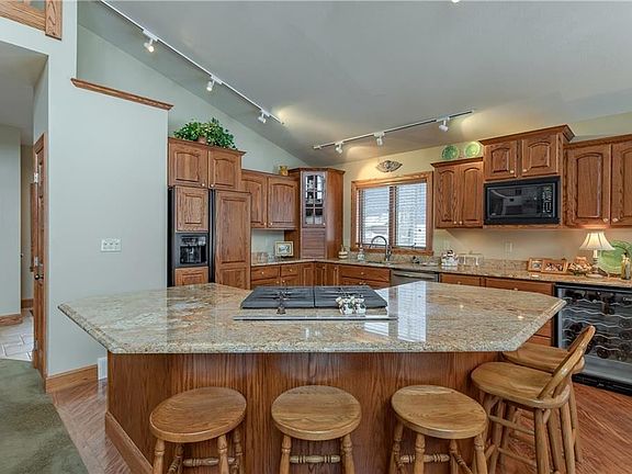 5th image of 8311 Canterbury Dr