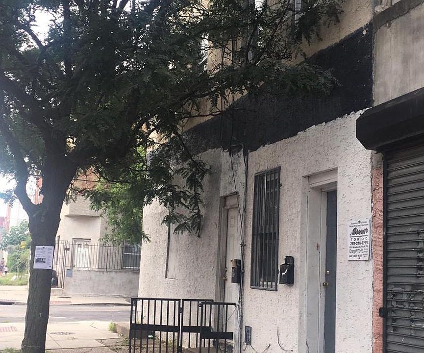 2nd image of 173 W Dauphin St